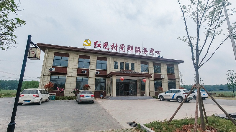 精神堡壘廠家：城市道路路燈燈桿燈箱廣告牌樣式造型多樣，