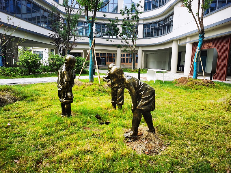 標牌設(shè)計公司：學校校園導向標識設(shè)計有哪些