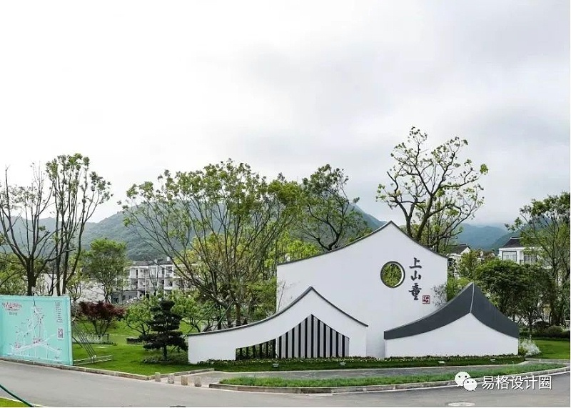讓村標“點靚”美麗鄉(xiāng)村