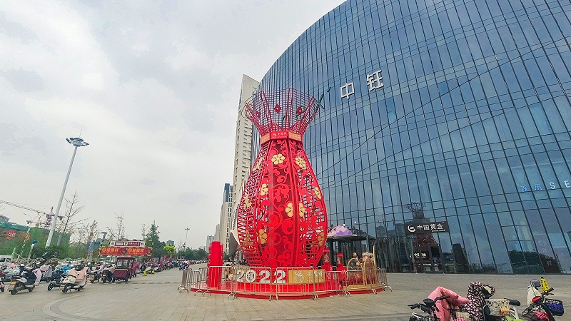 雕塑設(shè)計(jì)公司：不銹鋼雕塑建議怎么做？-蘇昌標(biāo)識(shí)，行業(yè)經(jīng)驗(yàn)15年，為400+企業(yè)或市政單位提供標(biāo)識(shí)系統(tǒng)解決方案。