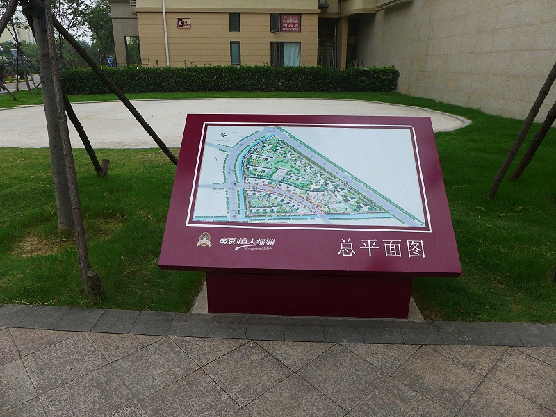精神堡壘廠家：小區(qū)精神堡壘標識具體需要有哪些？